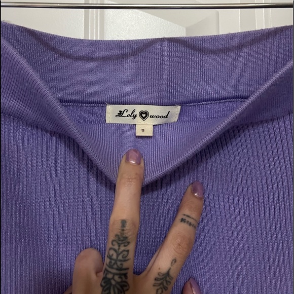 Pretty Little Thing lilac two piece set - Picture 2 of 3